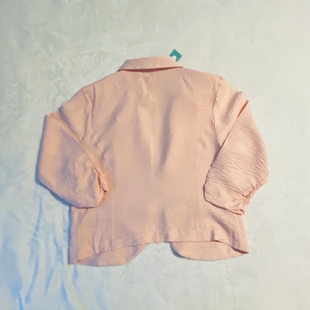 Pretty Lightweight Jacket - Picture 3 of 8